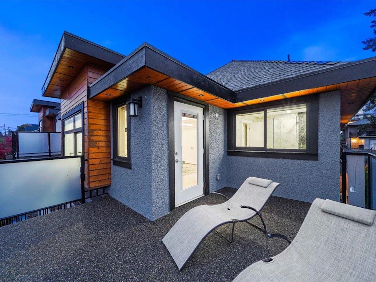 1041 Stewart Avenue, Coquitlam, BC, V3K 2N8 - 23