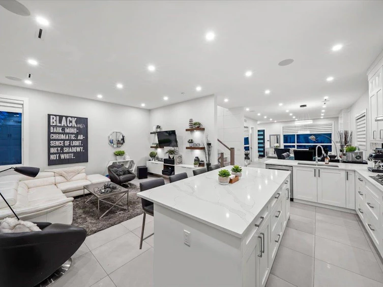 1041 Stewart Avenue, Coquitlam, BC, V3K 2N8 - 7