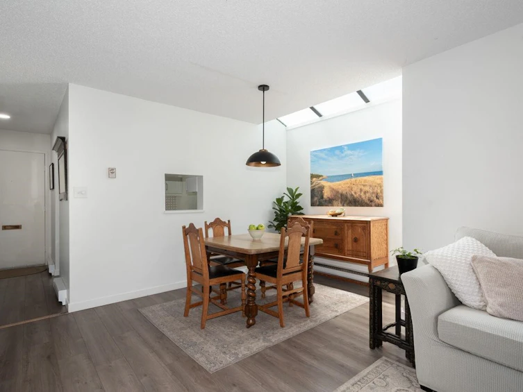 10-230 W 14 Street, North Vancouver, BC, V7M 1P3 - 8