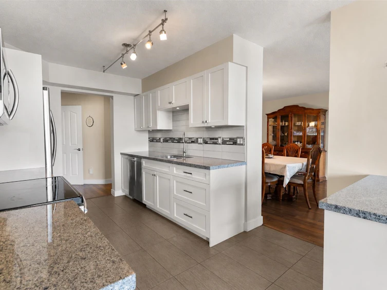 1901-1245 Quayside Drive, New Westminster, BC, V3M 6J6 - 3