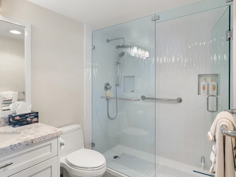 1901-1245 Quayside Drive, New Westminster, BC, V3M 6J6 - 14