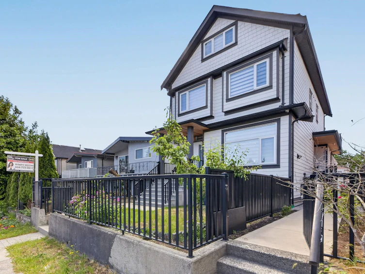 6749 Knight Street, Vancouver, BC, V5P 2W4 - 34