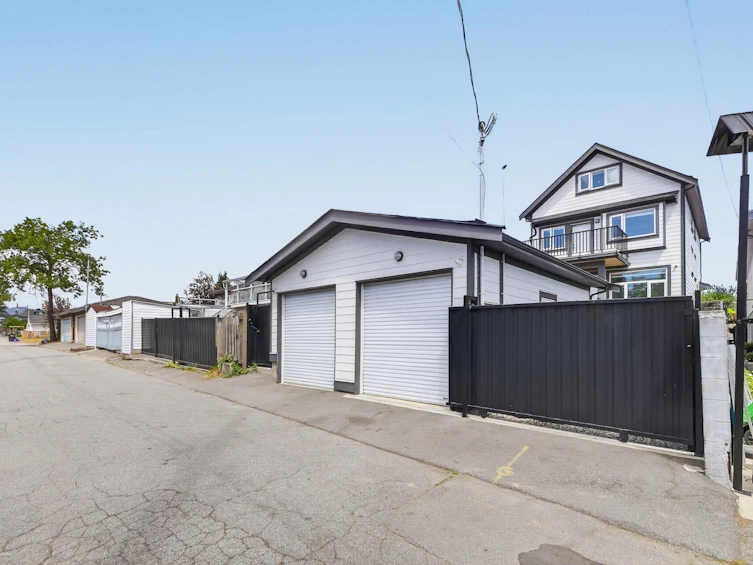 6749 Knight Street, Vancouver, BC, V5P 2W4 - 32