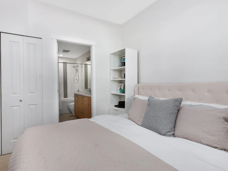 113-119 W 22nd Street, North Vancouver, BC, V7M 0B4 - 11
