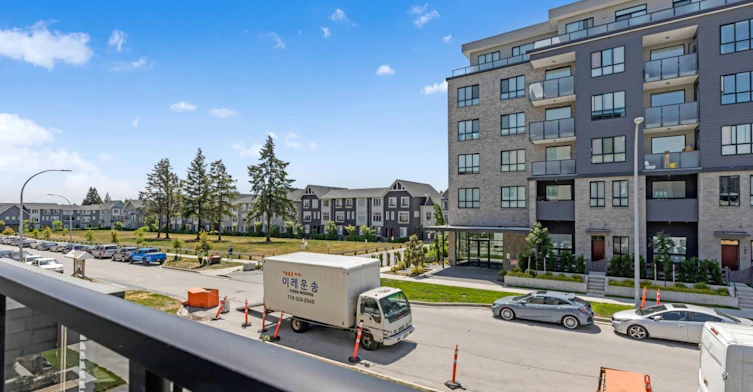 217-15735 85th Avenue, Surrey, BC, V4N 6Z2 - 15