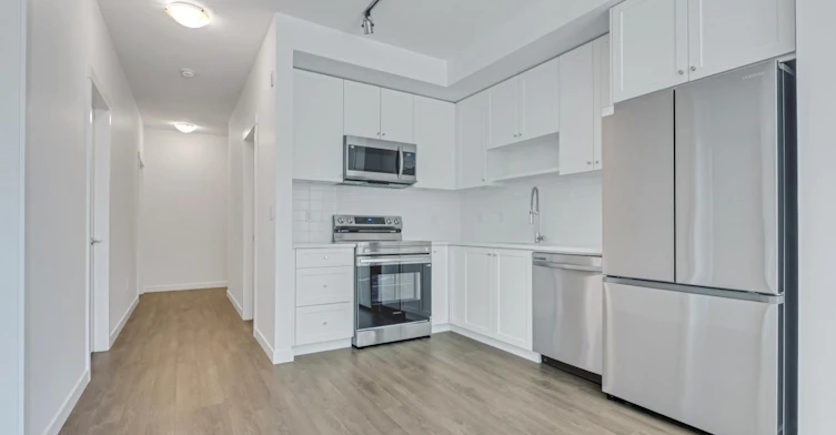 217-15735 85th Avenue, Surrey, BC, V4N 6Z2 - 2