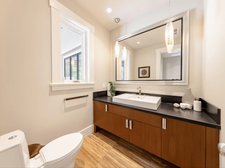 2645 Rosebery Avenue, West Vancouver, BC, V7V 3A3 - 16