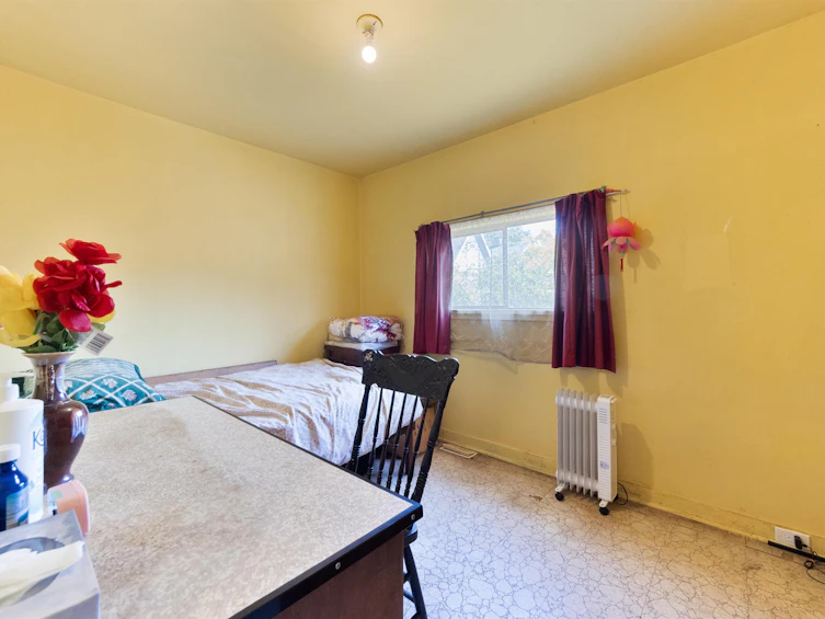 824 Semlin Drive, Vancouver, BC, V5L 4J5 - 16