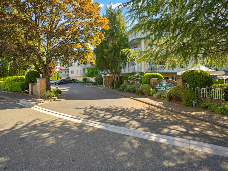 105 - 5360 205th Street, Langley BC V3A 7Y6