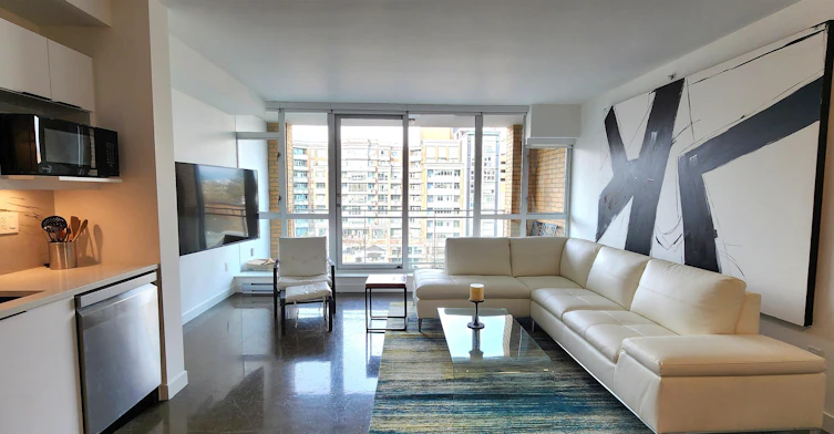 714-221 Union Street, Vancouver, BC, V6A 0V4