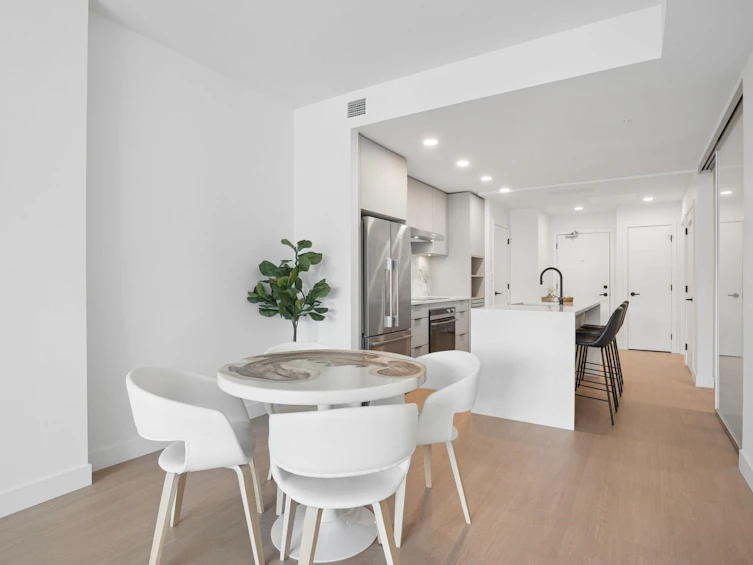 563-422 E 3rd Street, North Vancouver, BC, V7L 0K1 - 5