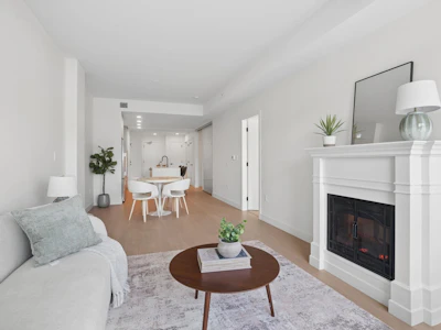 563-422 E 3rd Street - 2
