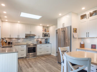 7974 Redrooffs Road - 4