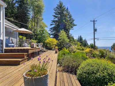 7974 Redrooffs Road - 3
