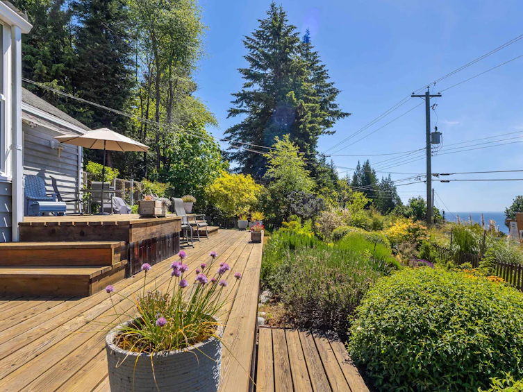 7974 Redrooffs Road, Halfmoon Bay, BC, V7Z 1C6 - 3