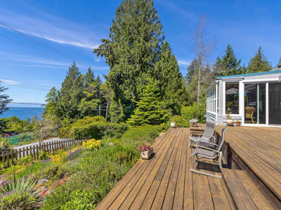 7974 Redrooffs Road - 2