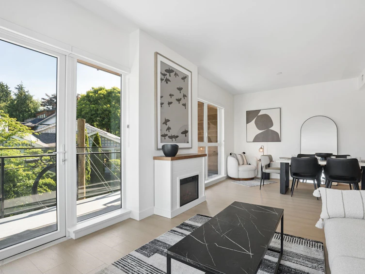 321-422 E 3rd Street, North Vancouver, BC, V7L 0K1 - 3