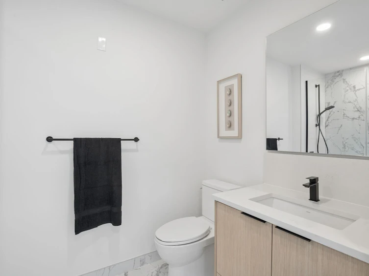 321-422 E 3rd Street, North Vancouver, BC, V7L 0K1 - 30