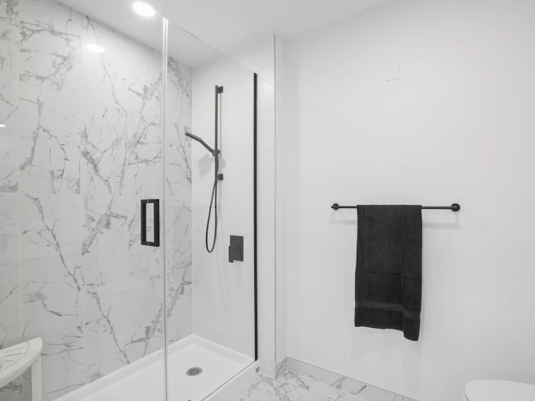 321-422 E 3rd Street, North Vancouver, BC, V7L 0K1 - 31