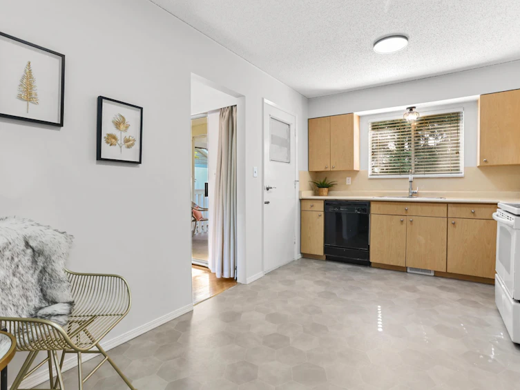 11663 Morris Street, Maple Ridge, BC, V2X 5C5 - 9
