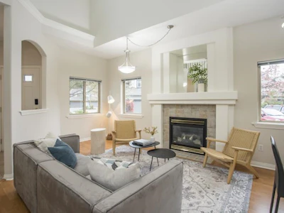 7-3387 King George Boulevard - 5