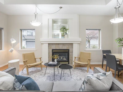 7-3387 King George Boulevard - 2