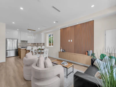 1-5779 Clarendon Street - 4