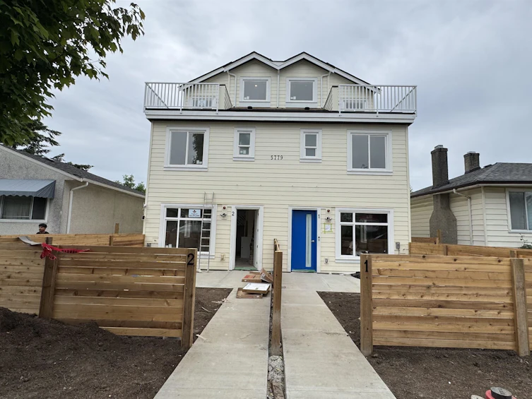 1-5779 Clarendon Street, Vancouver, BC, V5R 3K4