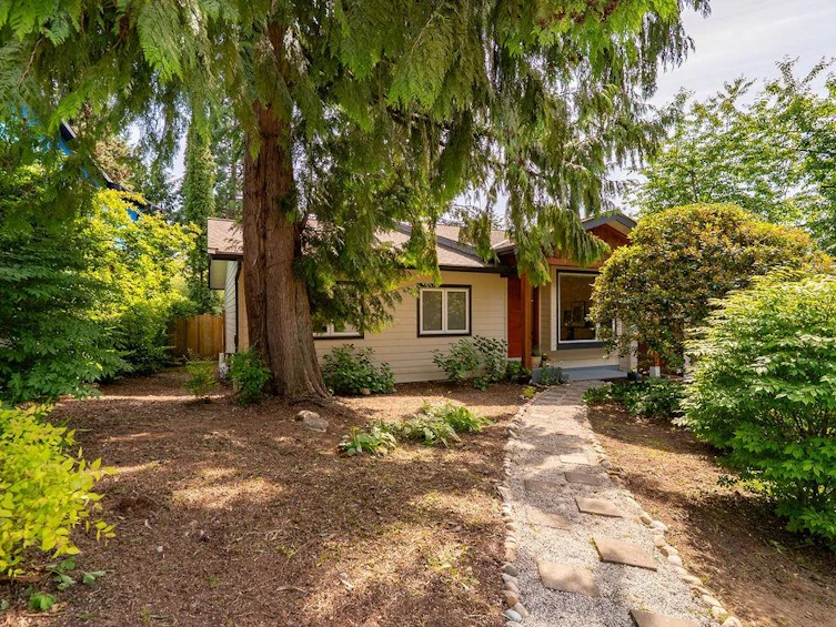 258 April Road, Port Moody, BC, V3H 3W1 - 2