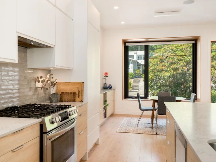 258 April Road, Port Moody, BC, V3H 3W1 - 10
