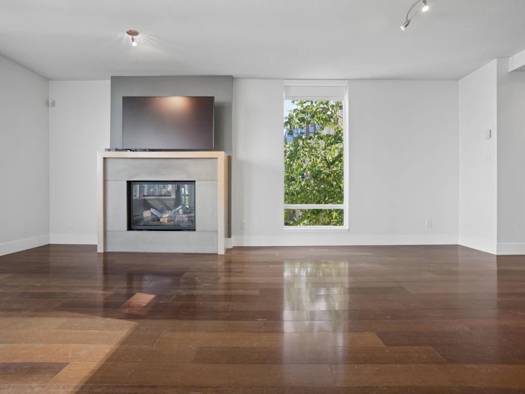 403-1530 W 8th Avenue, Vancouver, BC, V6J 5M6 - 2