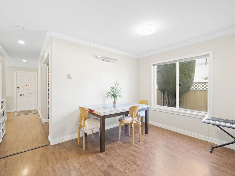 2-8500 Cook Road, Richmond, BC, V6Y 1V7 - 8