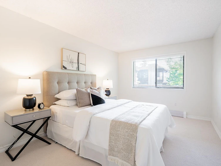 306-10680 151a Street, Surrey, BC, V3R 8T4 - 9