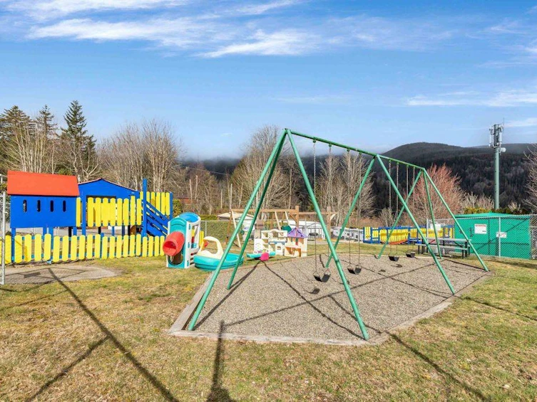 95-1436 Frost Road, Columbia Valley, BC, V2R 4X8 - 17