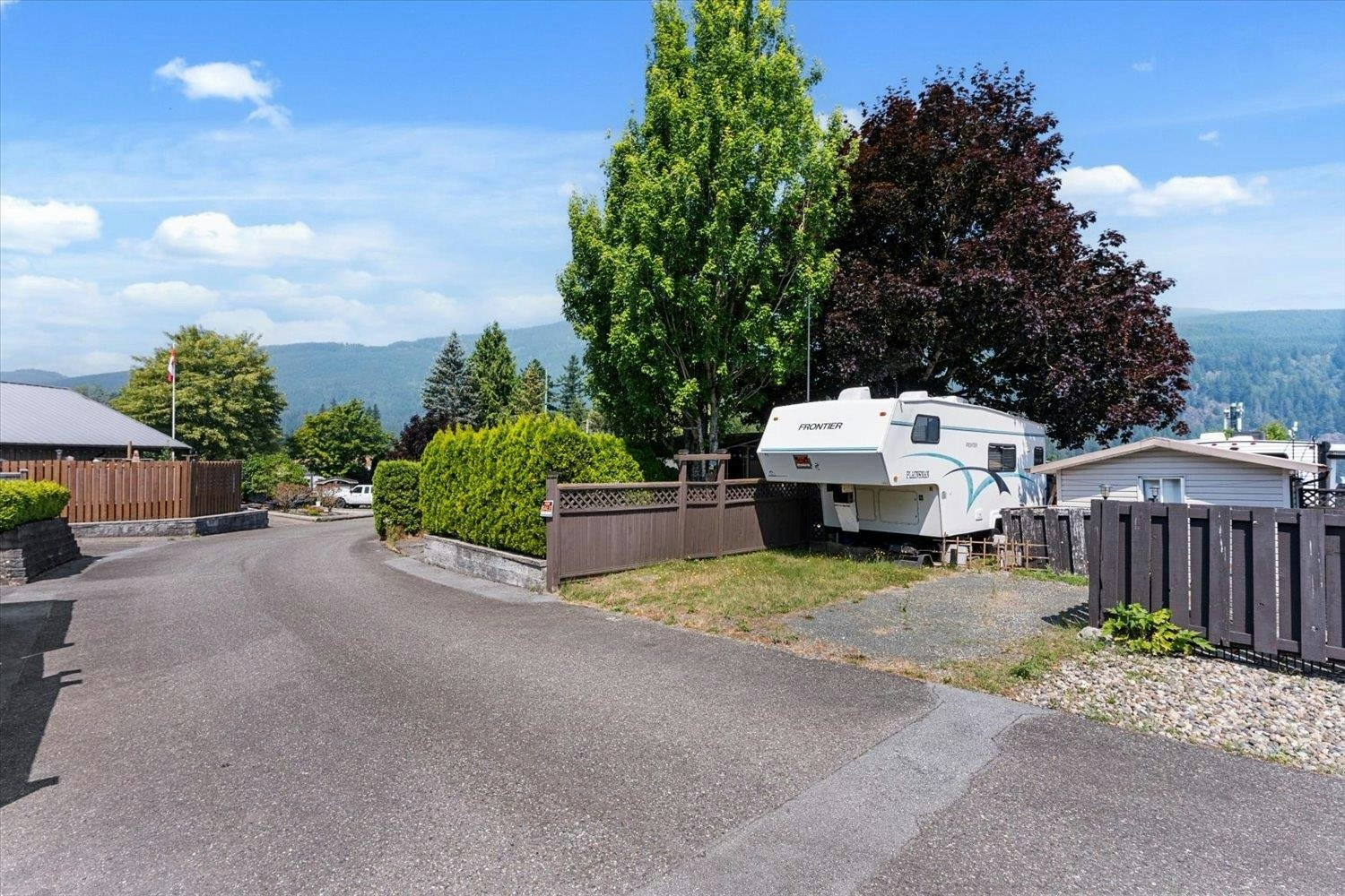 95-1436 Frost Road, Columbia Valley, BC, V2R 4X8 - 29