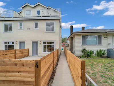 4-5779 Clarendon Street - 2
