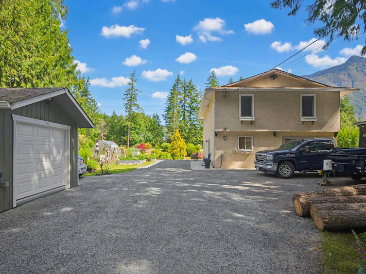 120 Robertson Crescent, Hope, BC, V0X 1L4 - 5