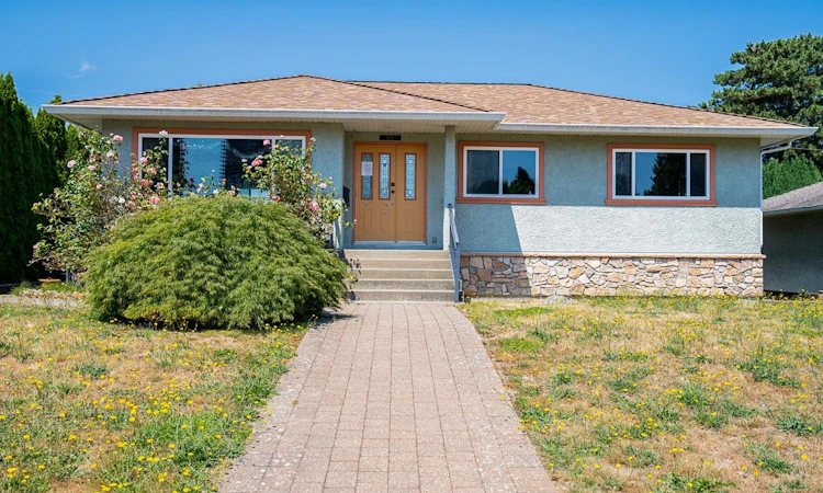 4871 Highlawn Drive