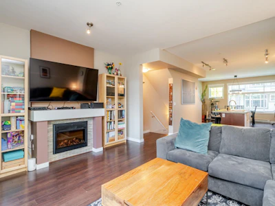 99-13819 232 Street - 5