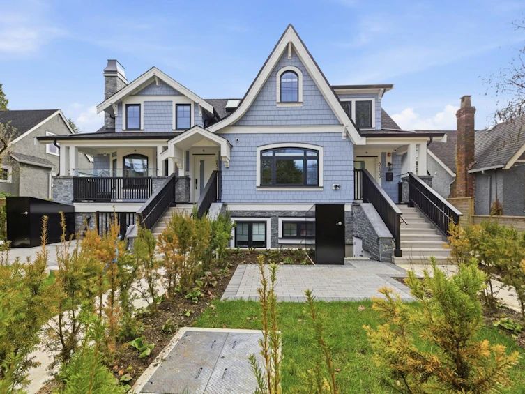 2438 W 49th Avenue, Vancouver, BC, V6M 2V3