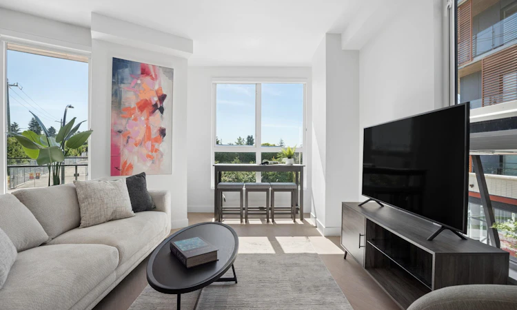 204-333 St. Davids Avenue