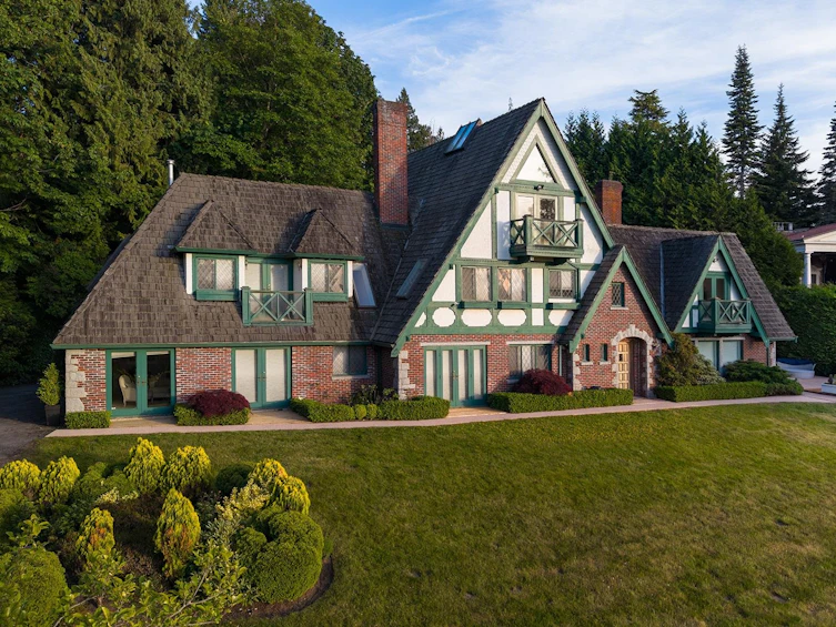 5550 NW Marine Drive, Vancouver, BC, V6T 1A2