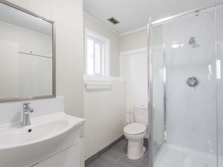 2536 E 29th Avenue, Vancouver, BC, V5R 1V1 - 22