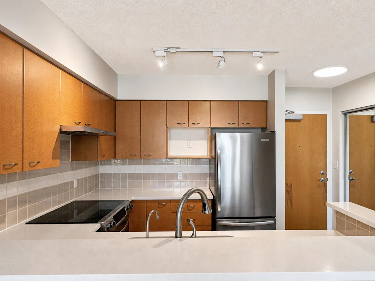 612-6028 Willingdon Avenue, Burnaby, BC, V5H 4V1 - 8