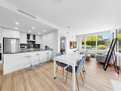 106-10788 No. 5 Road - 5