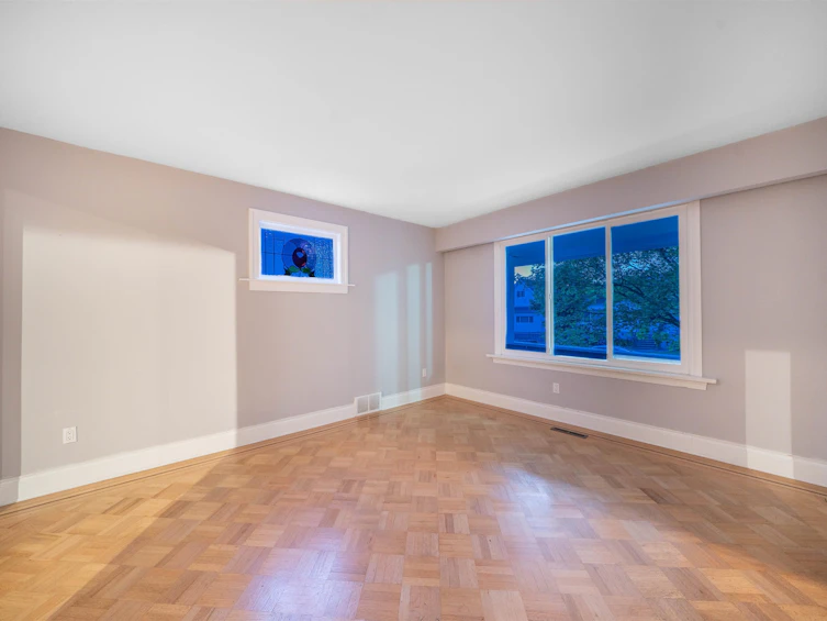 2528 Adanac Street, Vancouver, BC, V5K 2M5 - 9