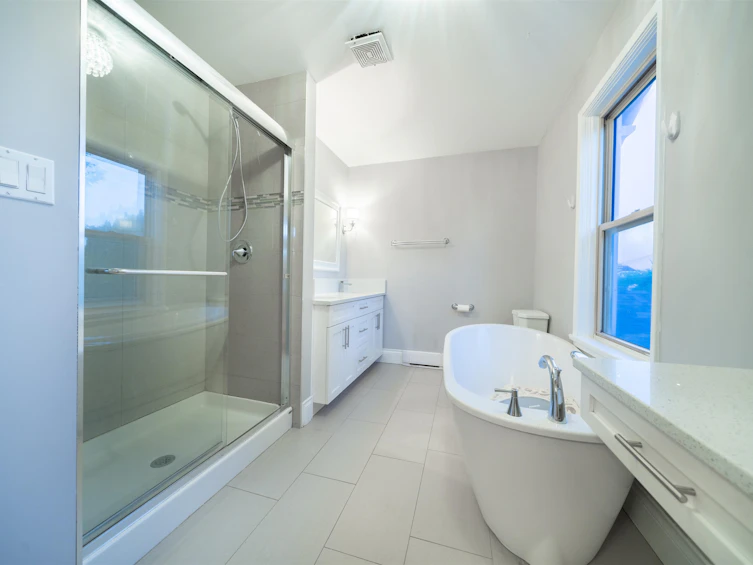 2528 Adanac Street, Vancouver, BC, V5K 2M5 - 18