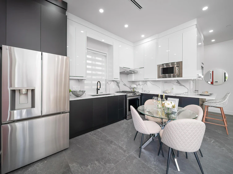 1-2777 E 27th Avenue, Vancouver, BC, V5R 1N4 - 11