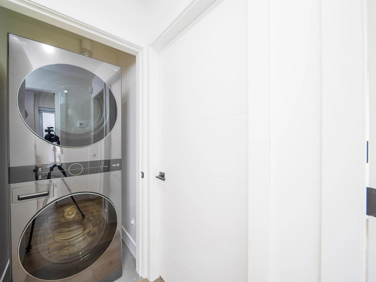 1-2777 E 27th Avenue, Vancouver, BC, V5R 1N4 - 24