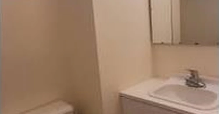 Lower Suite-5640 Sardis Crescent, Burnaby, BC, V3E 3N2 - 10